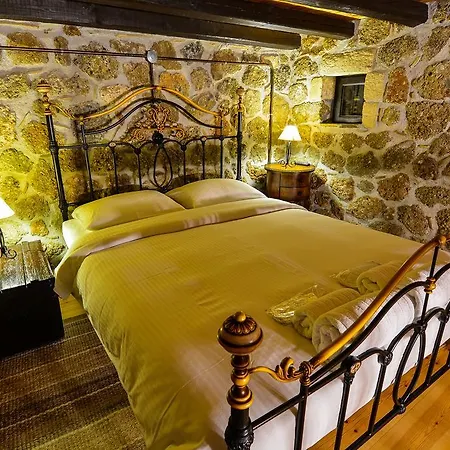 βαρνεβό Άνω Τρίκαλα