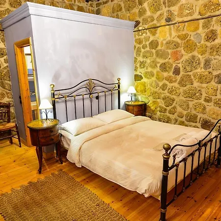 Varnevo Ano Trikala