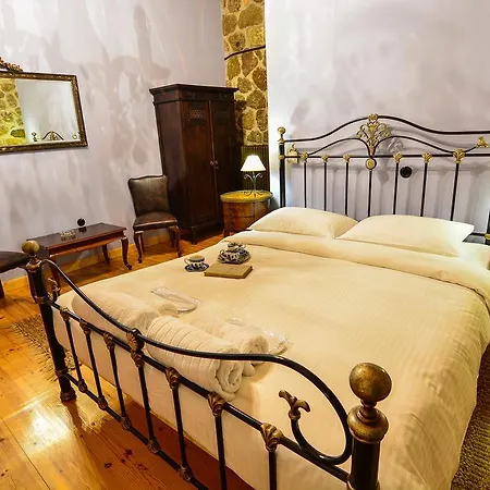 Varnevo アノ・トリカラ